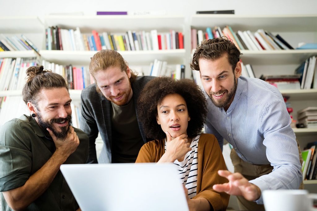 Pourquoi votre site web ne suffit plus : place aux expériences digitales sur mesure